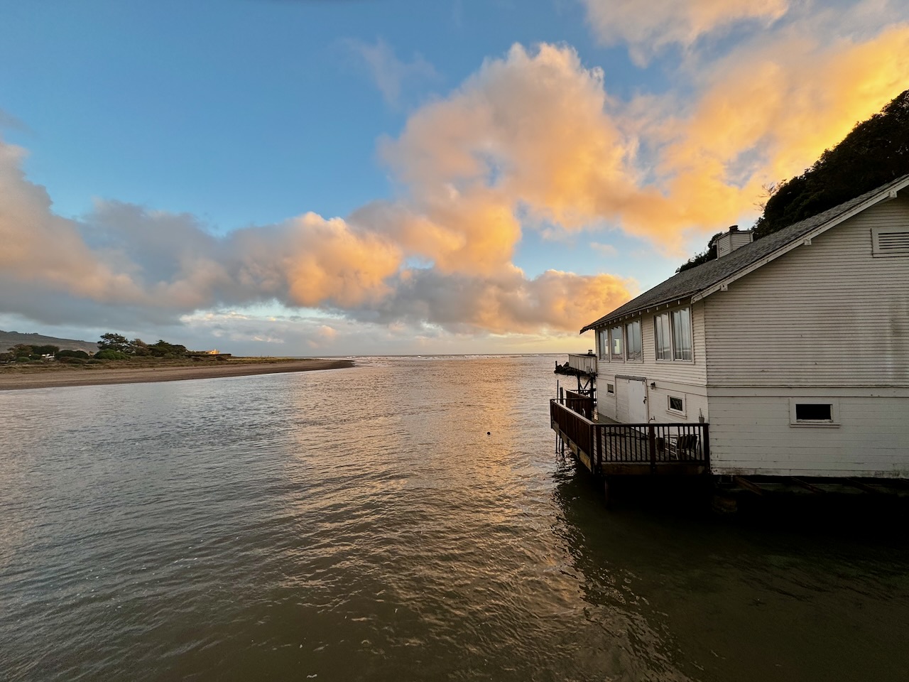 Bolinas Surf Bungalow 2